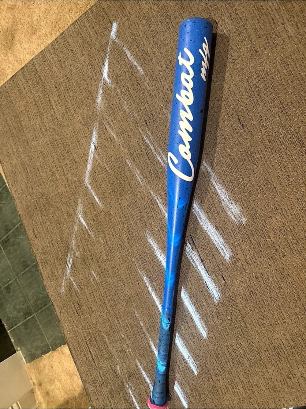 2026 Combat MFG Spec A1 Alloy BBCOR
Certified Bat (-3) 30 oz 33" Cookie Monster